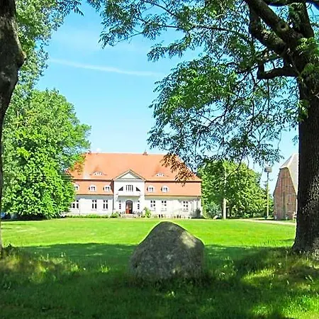 Gut Zarrentin Hotel